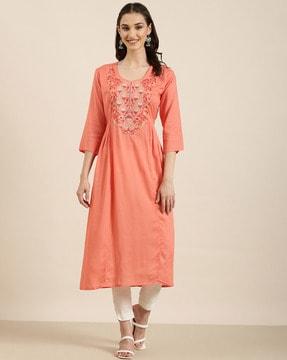 round-neck knee length flared kurta