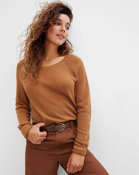 round-neck knitted pullover