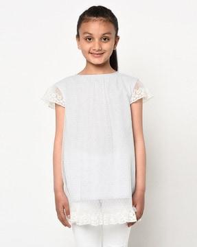 round-neck lace tunic