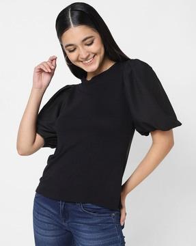round-neck puff sleeves top