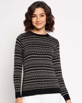 round-neck pullover sweater with full sleeves