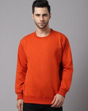 round-neck pullover sweatshirt