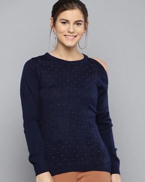 round neck pullover with embellished