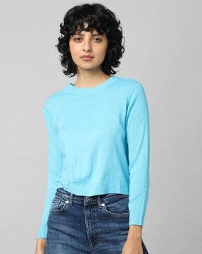 round-neck pullover with ribbed hems