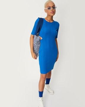 round-neck sheath dress