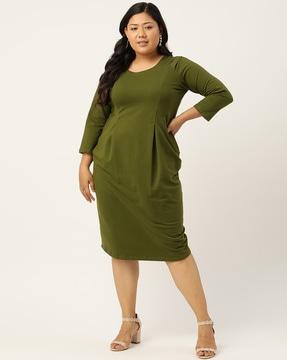 round-neck sheath dress