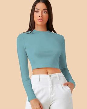 round-neck slim fit crop top