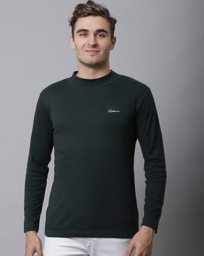 round-neck slim fit t-shirt