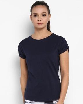 round-neck slim-fit t-shirt