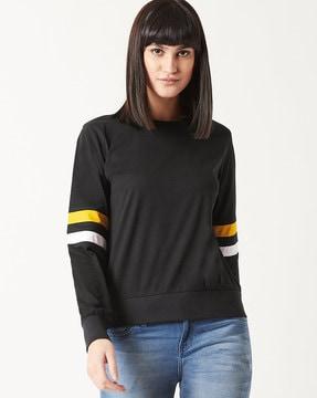 round-neck sweatshirt with contrast stripes