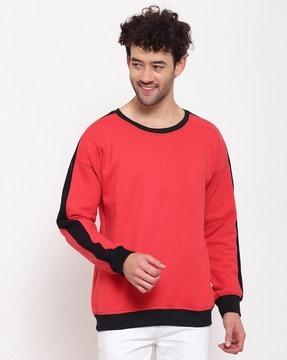 round-neck sweatshirt with ribbed hems