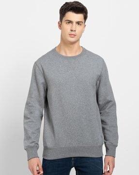 round-neck sweatshirt