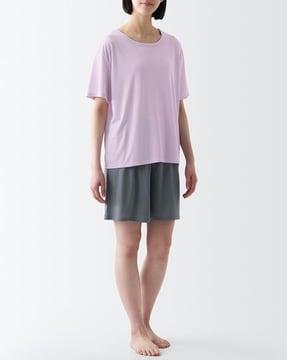 round-neck t-shirt & shorts loungewear set