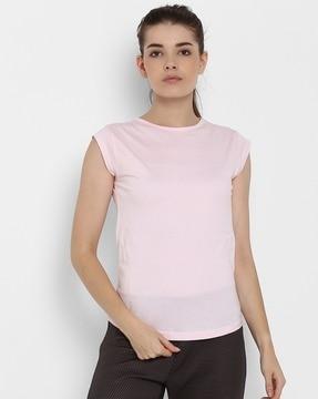 round-neck t-shirt with cap sleeves