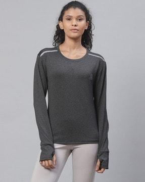 round-neck t-shirt with full sleeves