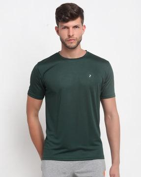 round neck t-shirt with short sleeves