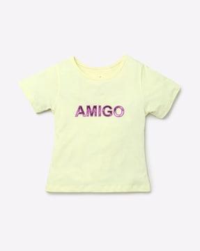 round-neck t-shirt with text applique