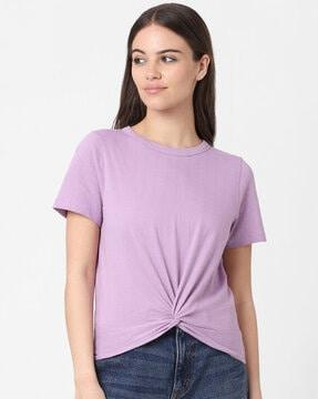 round-neck t-shirt with twist front-knot