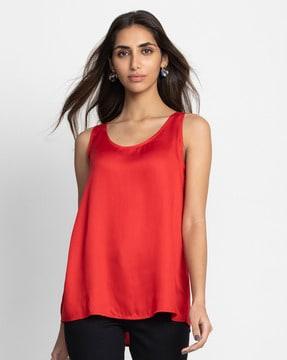 round-neck tank top