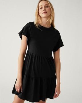 round-neck tiered cotton dress