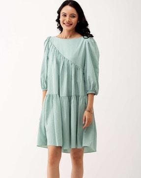 round-neck tiered dress