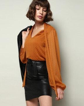 round-neck top with bishop sleeves