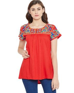 round-neck top with embroidery