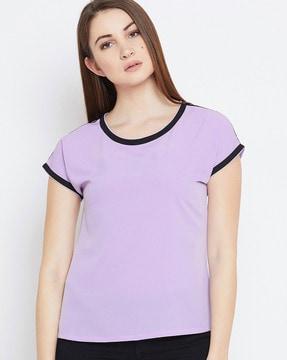 round-neck top with extended sleeves