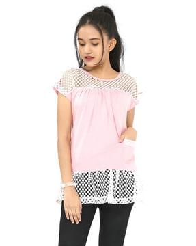 round-neck top with ladder lace