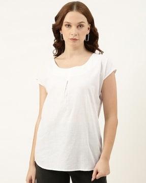 round-neck top with pleated yoke