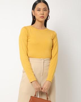 round-neck top with ribbed neckline