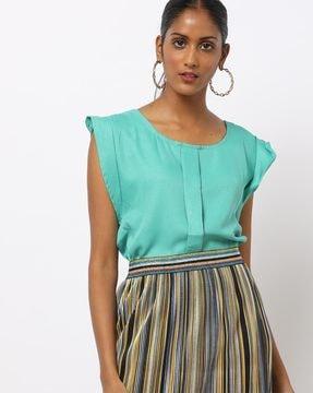 round-neck top with ruffled sleeve