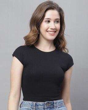 round-neck top with short sleeves