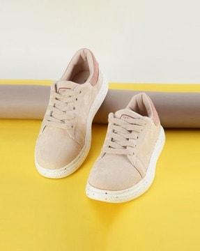 round-toe casual shoes with lace fastening