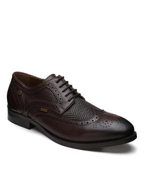 round-toe brogues formal shoes