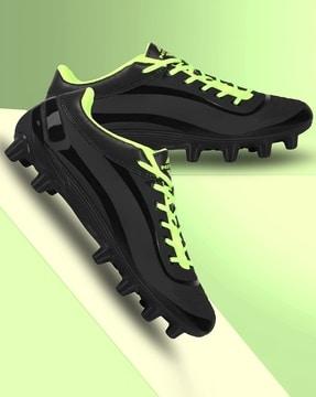round-toe football shoes with lace fastening