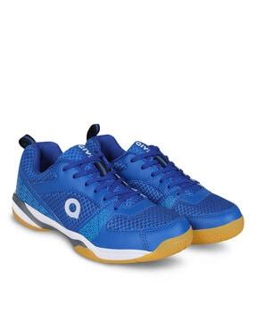 round-toe lace-up badminton shoes