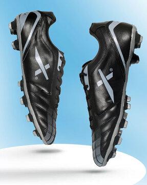 round-toe lace-up football shoes