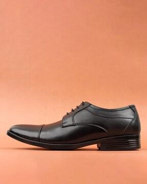 round-toe lace-up oxford shoes