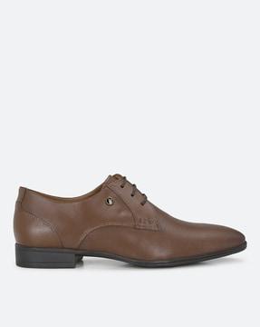 round-toe lace-up oxfords