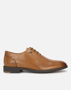 round-toe lace-up oxfords