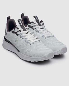 round-toe lace-up running shoes