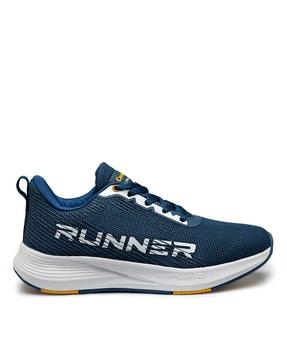 round-toe lace-up running shoes