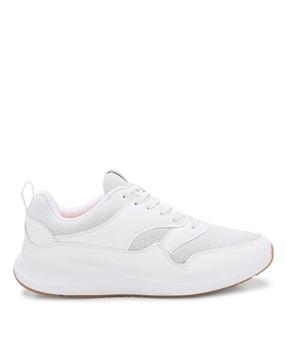 round-toe lace-up running shoes