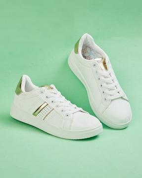 round-toe lace-up shoes