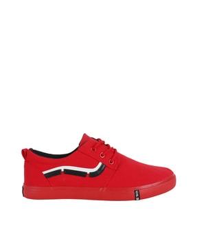 round-toe lace-up sneakers