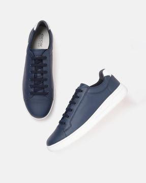 round-toe lace-up sneakers