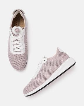 round-toe lace-up sneakers