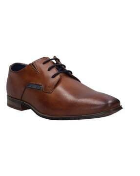 round-toe leather derby shoes