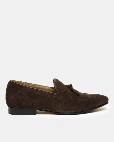 round-toe loafers with tassels